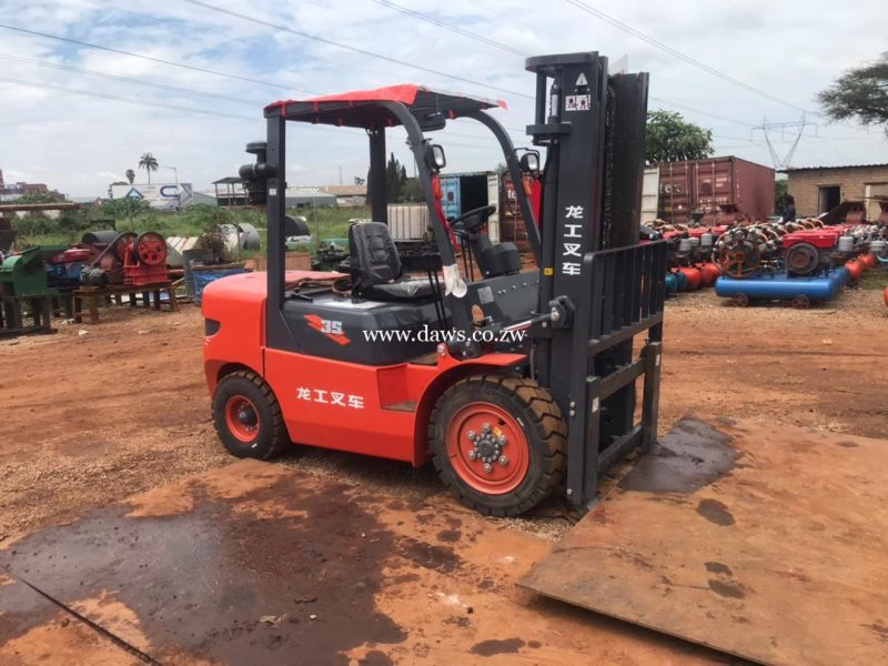 Sino 3.5 tonne forklift for sale daws plant Harare Zimbabwe2