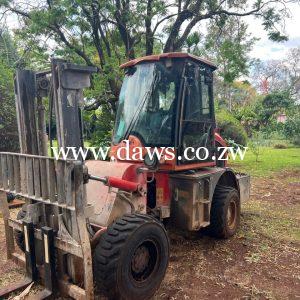3ton rough terrain forklift for sale Zimbabwe